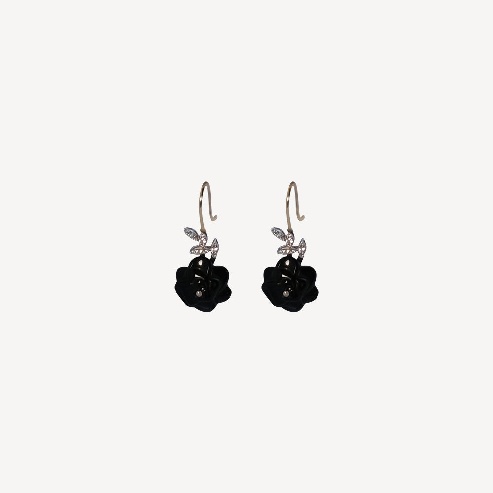 BLACK CAMELIA